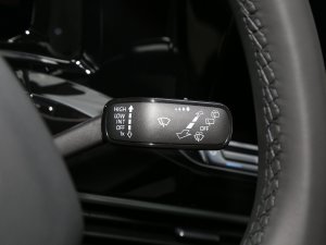 2022380TSI (q)R-Lineؾ 6 п؅^(q)