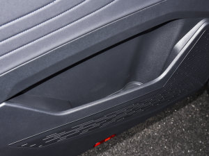 2022380TSI (q)AѾPro 6 Tg