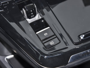 2022380TSI (q)AѾPro 6 v܇Ƅ