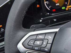 2022380TSI AѾPro 6 п؅^