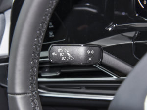 2022380TSI AѾPro 6 п؅^