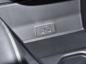 2022380TSI AѾPro 6 п؅^