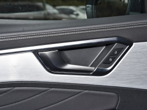 2022380TSI AѾPro 6 п؅^