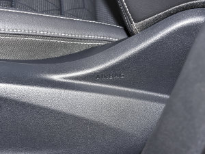 2022380TSI AѾPro 6 п؅^