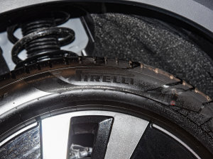 2022330TSI (q)AѾ 7 ݆̥Ʒ