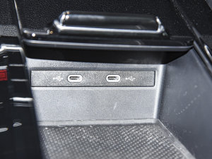 2022330TSI AѾ 7 п؅^