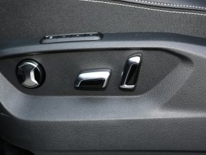 2022款530TSI 四驱旗舰胜境版Pro 7座 主驾驶座椅调节