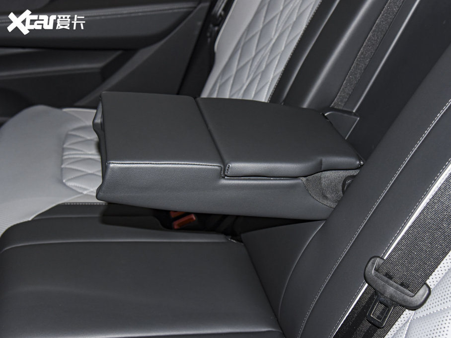 2023Ѳ 380TSI R-Lineװl