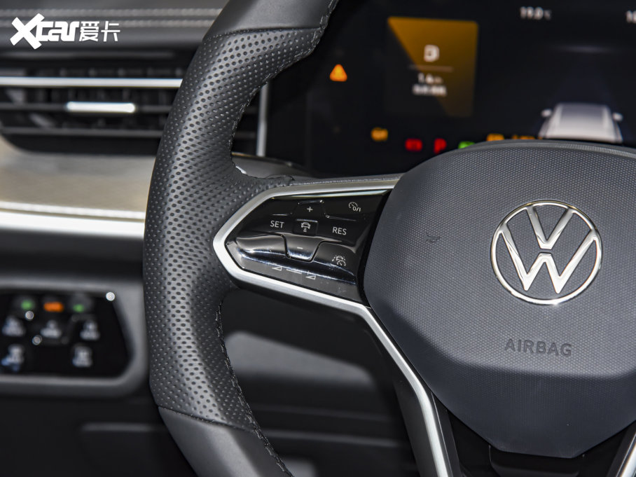 2023Ѳ 380TSI R-Lineװl