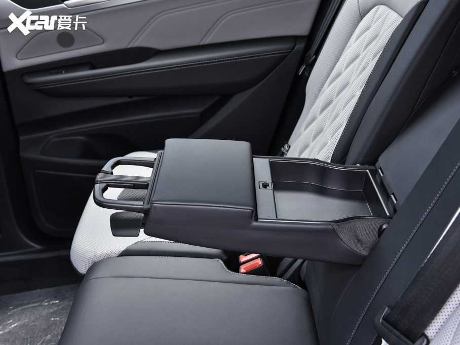 2023Ѳ 380TSI R-LineѲΰ