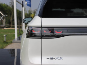 2023380TSI (q)R-LineѲY (x)(ji)^