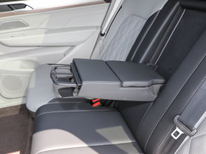 2023380TSI R-LineѲY g