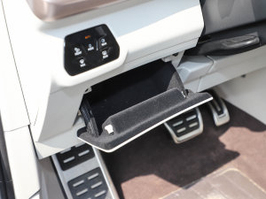 2023380TSI (q)R-LineѲY g