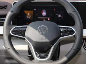 2023380TSI R-LineѲY п؅^