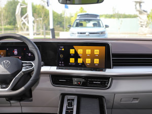 2023380TSI (q)R-LineѲY п_(ti)