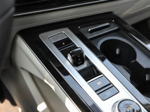 2023380TSI (q)R-LineѲY QU