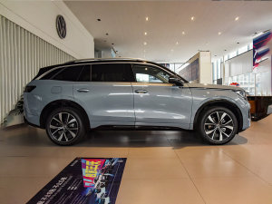 2023380TSI R-Lineװl ȣң