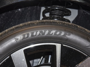 2023380TSI R-Lineװl ݆̥Ʒ