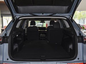 2023380TSI R-Lineװl g