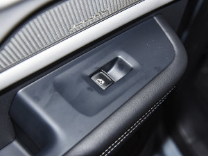 2023380TSI R-Lineװl ܇ƅ^