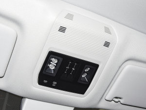 2023380TSI R-Lineװl п؅^