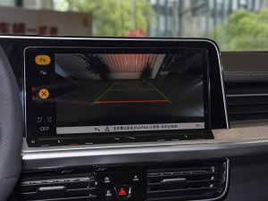 2023380TSI R-Lineװl п؅^