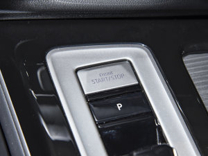 2023380TSI R-Lineװl п؅^