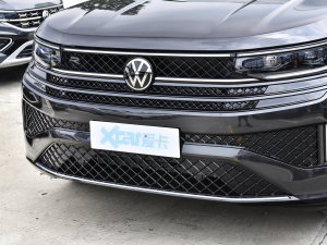 2023380TSI R-LineѲΰ ^