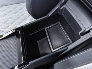 2023380TSI R-LineѲΰ g