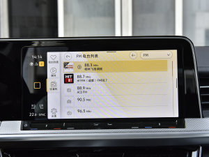 2023380TSI (q)R-LineѲΰ п؅^(q)