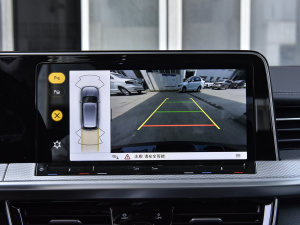 2023380TSI (q)R-LineѲΰ п؅^(q)