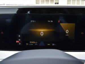 2023380TSI (q)R-LineѲΰ п؅^(q)