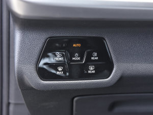 2023380TSI (q)R-LineѲΰ п؅^(q)