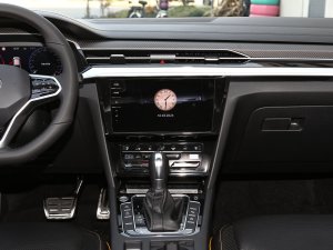 2023款380TSI 耀目版 中控台