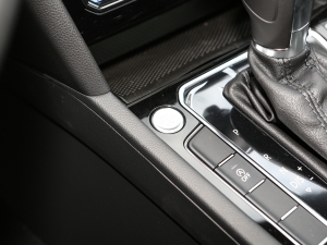 2023Ŀ 330TSI Ŀ п؅^