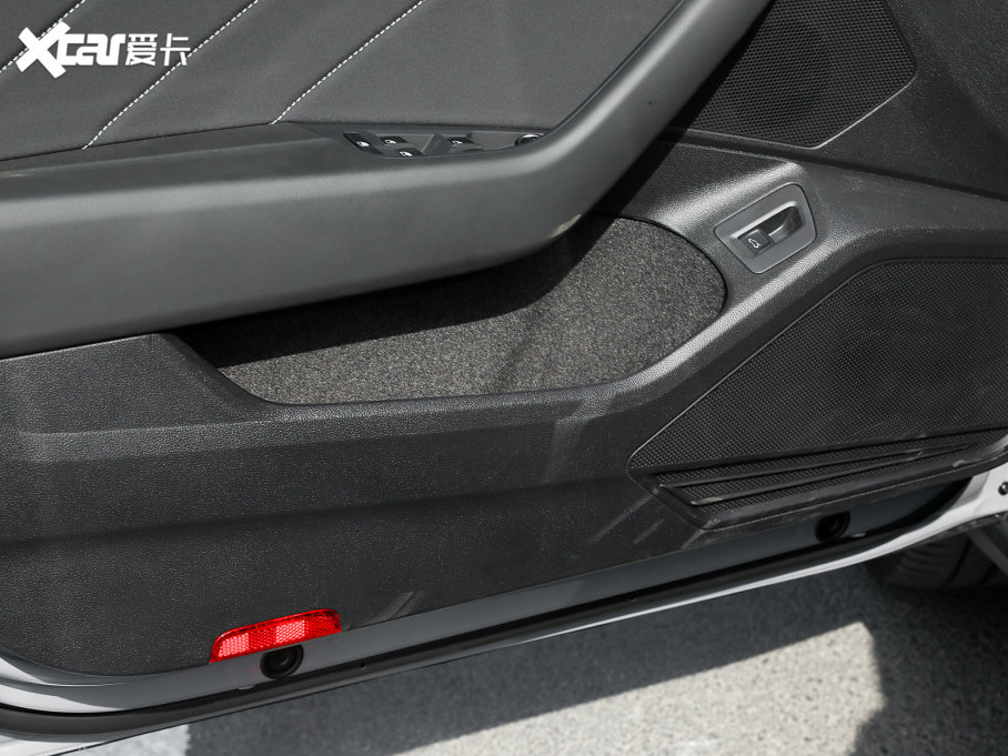 2023һ-CCCb܇ 380TSI CL