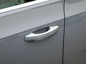 2023款380TSI 猎心版 主驾门拉手