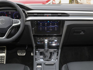 2023款380TSI 猎心版 中控台