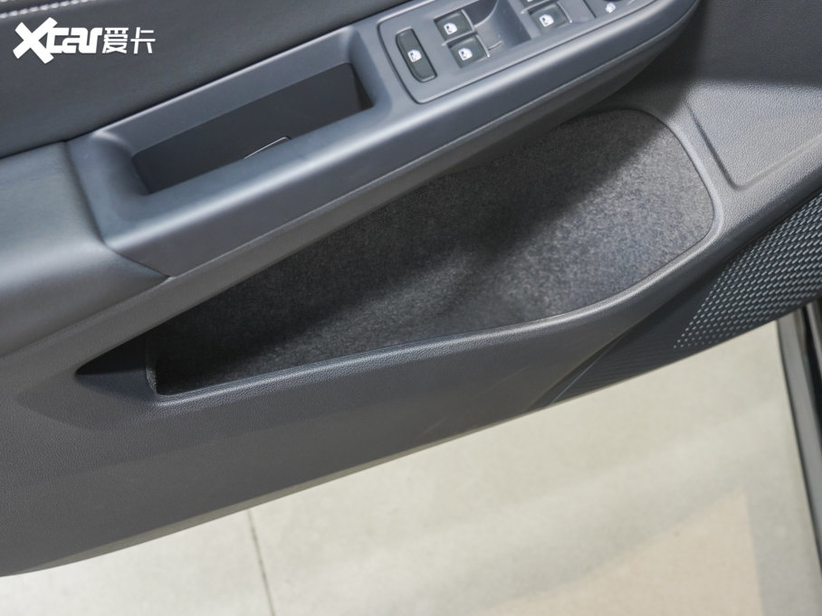 2023��ߠ��� �Ŀ� 280TSI DSG R-Line Lite