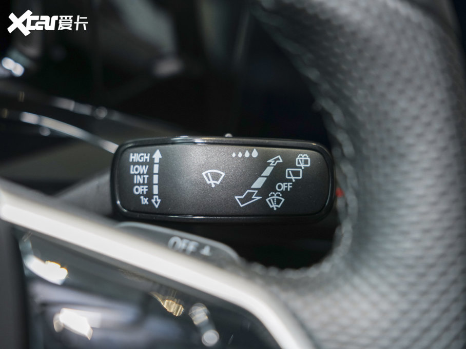 2023��ߠ��� �Ŀ� 280TSI DSG R-Line Lite