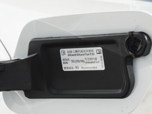 2023280TSI DSG R-Line Lite ^