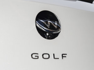 2023280TSI DSG R-Line Lite ^