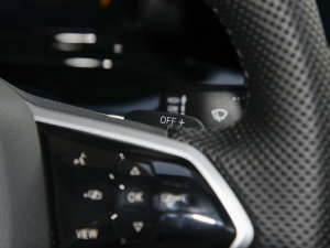 2023280TSI DSG R-Line Lite п؅^