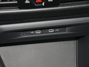 2023280TSI DSG R-Line Lite п؅^(q)