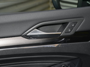 2023280TSI DSG R-Line Lite п؅^(q)