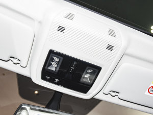 2023280TSI DSG Pro п؅^