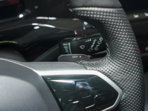 2023Ŀ 280TSI DSG R-Line Lite п؅^(q)