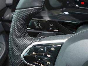 2023Ŀ 280TSI DSG R-Line Lite п؅^(q)