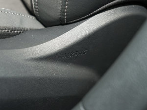 2023Ŀ 280TSI DSG R-Line Lite п؅^