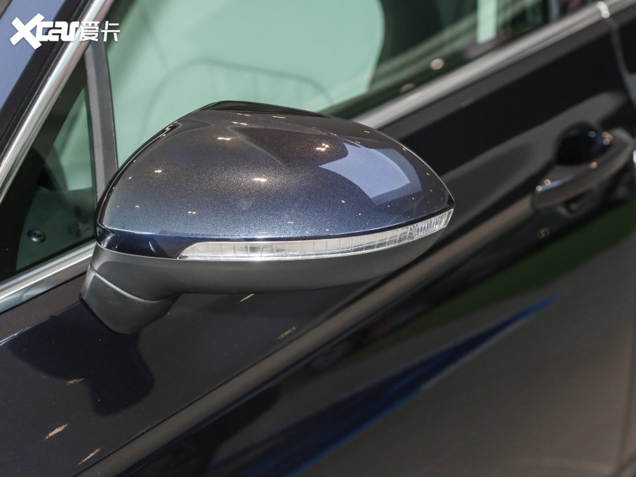 2023~v 200fvo 330TSI DSGA